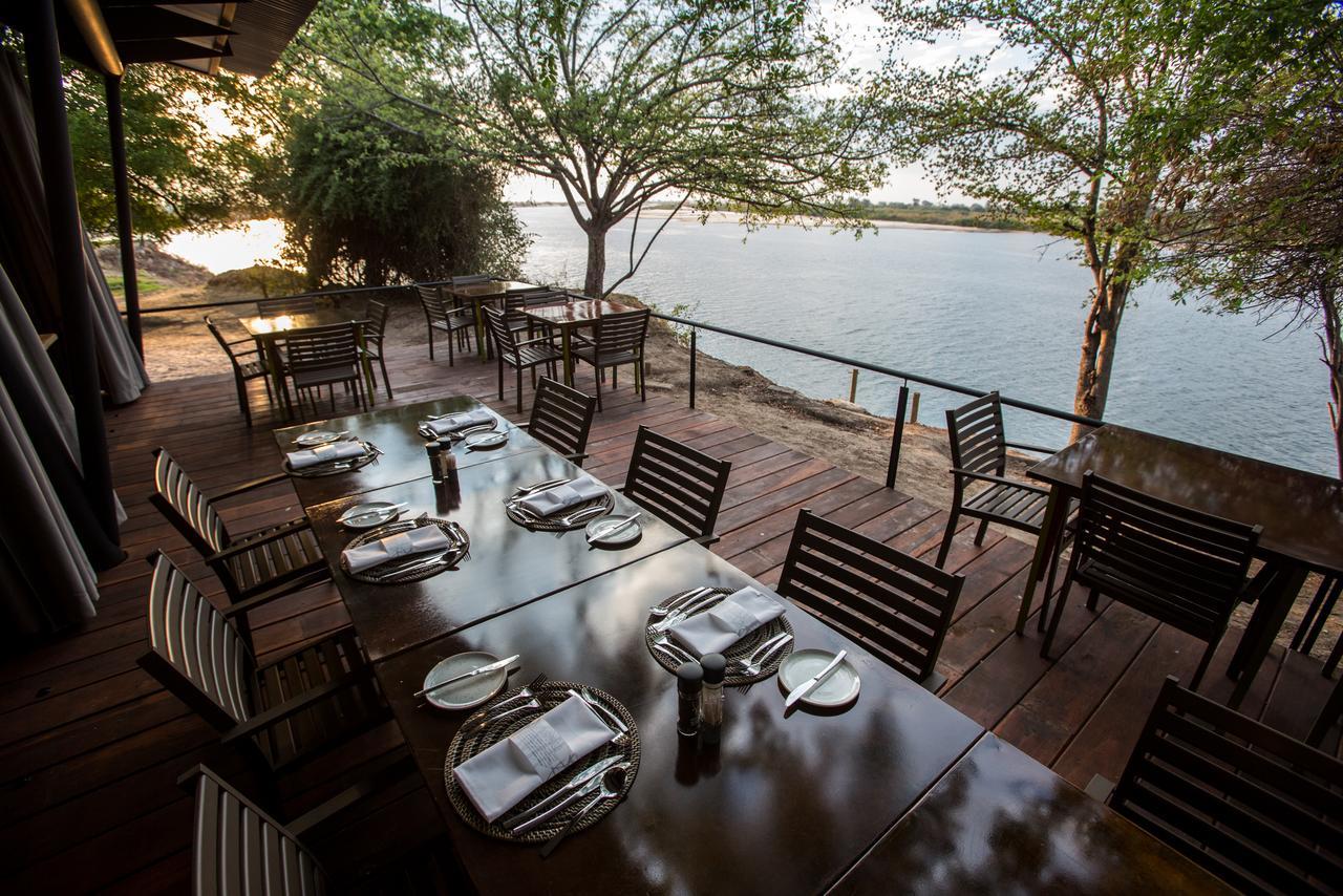 Zambezi Mubala Lodge Katima Mulilo Extérieur photo