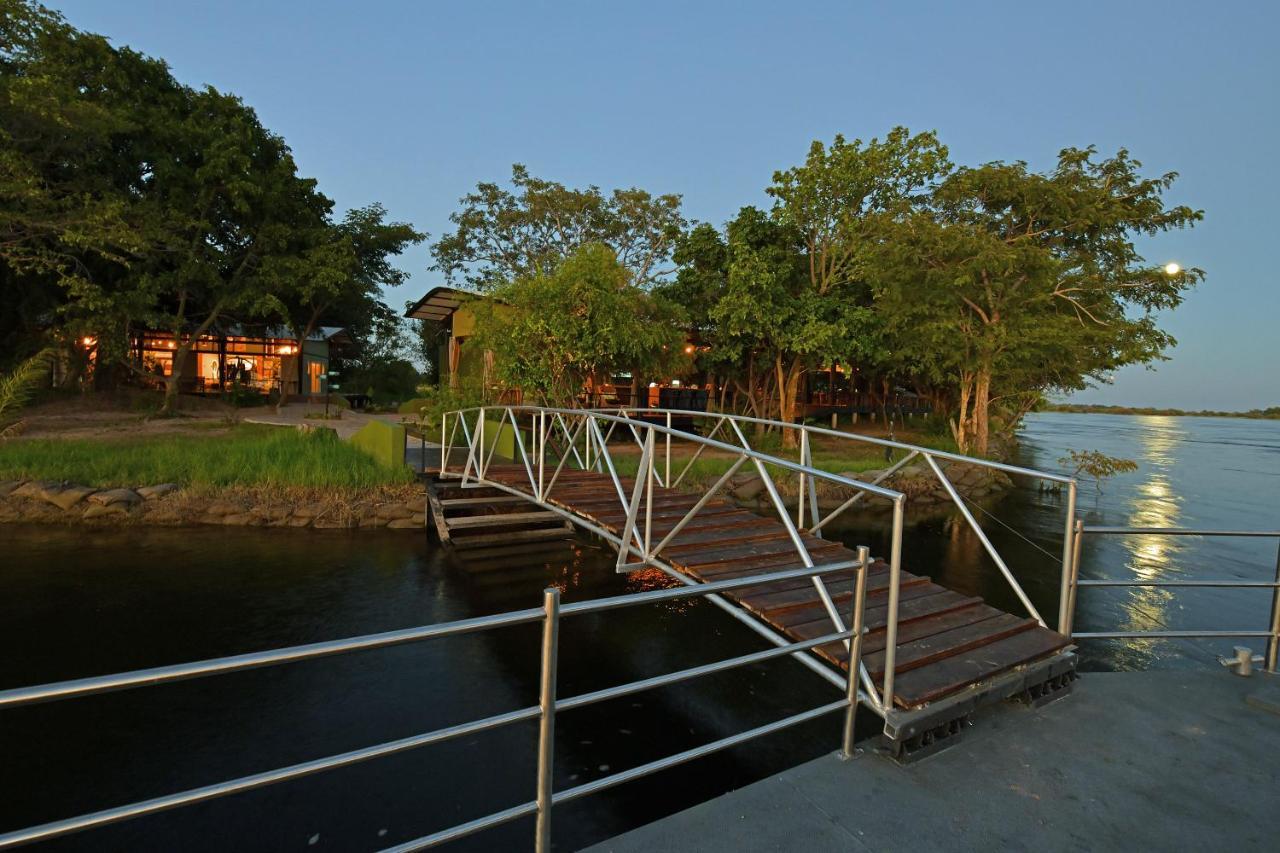 Zambezi Mubala Lodge Katima Mulilo Extérieur photo